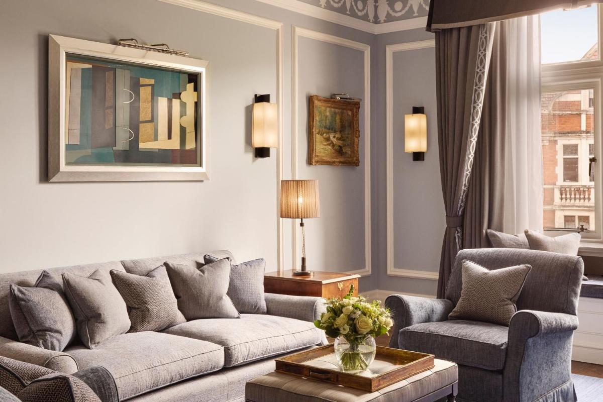 The Connaught, Maybourne