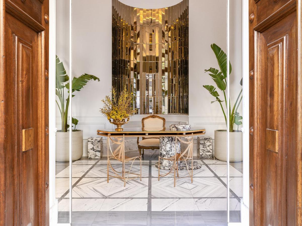 The Dolli at Acropolis, A Hotel to Live