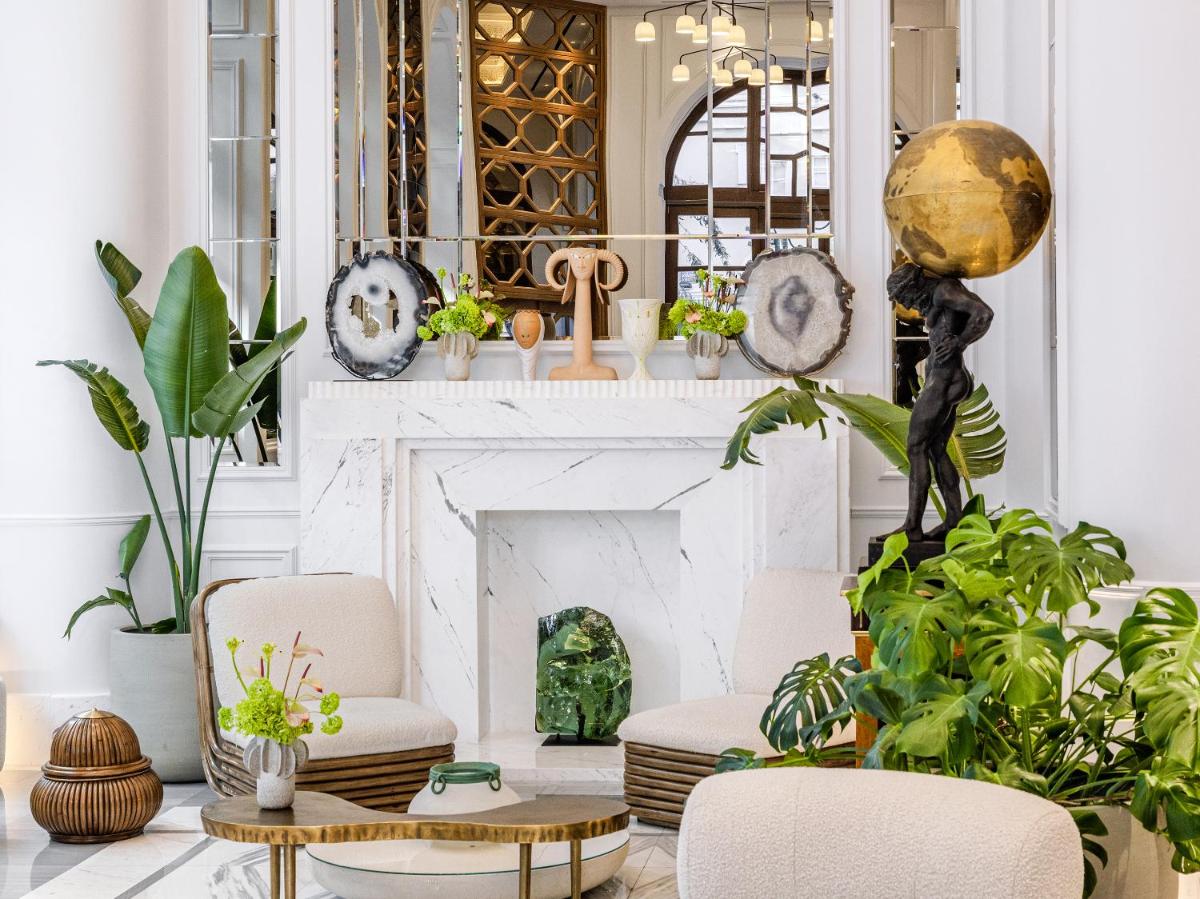 The Dolli at Acropolis, A Hotel to Live