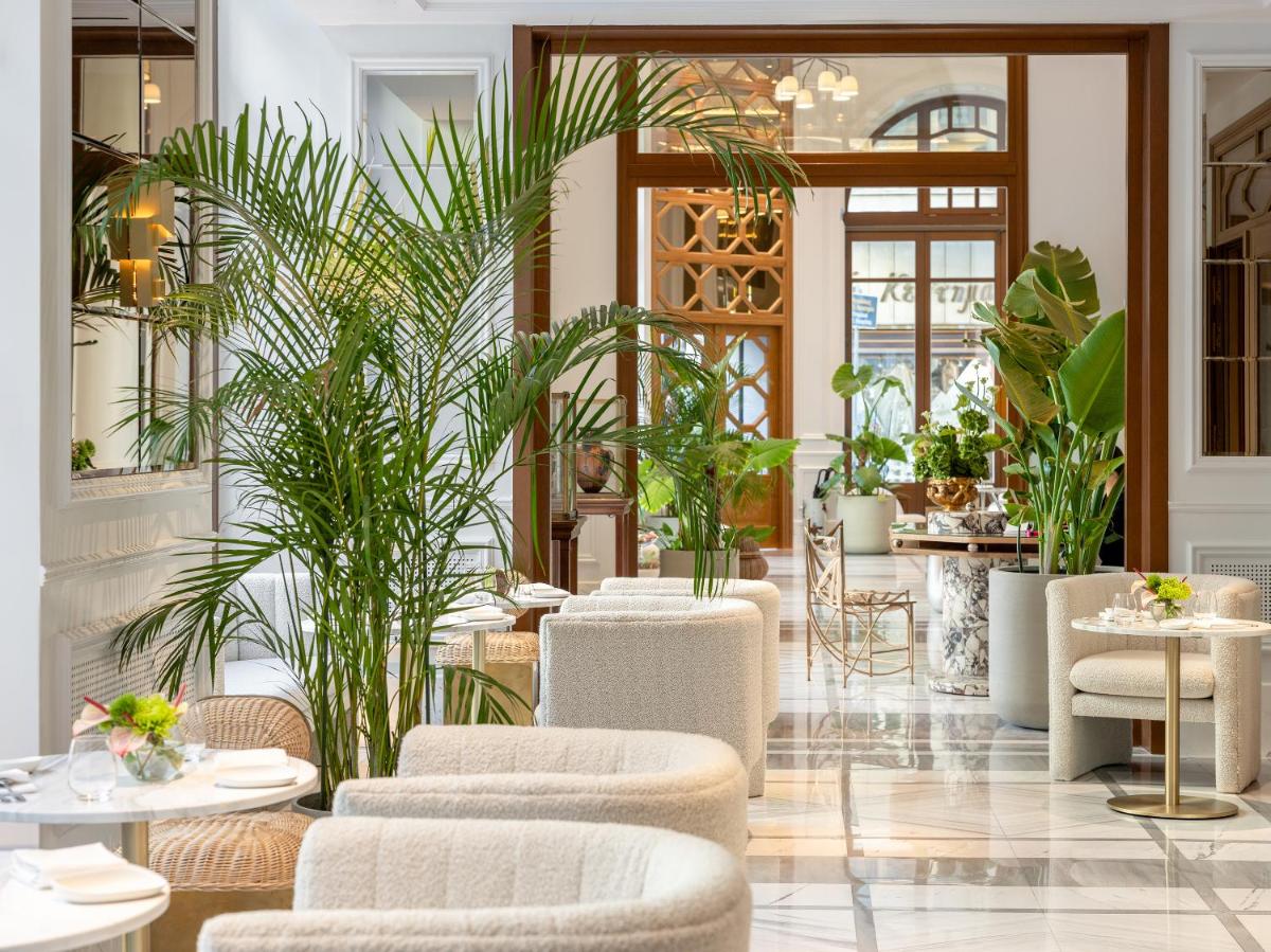 The Dolli at Acropolis, A Hotel to Live