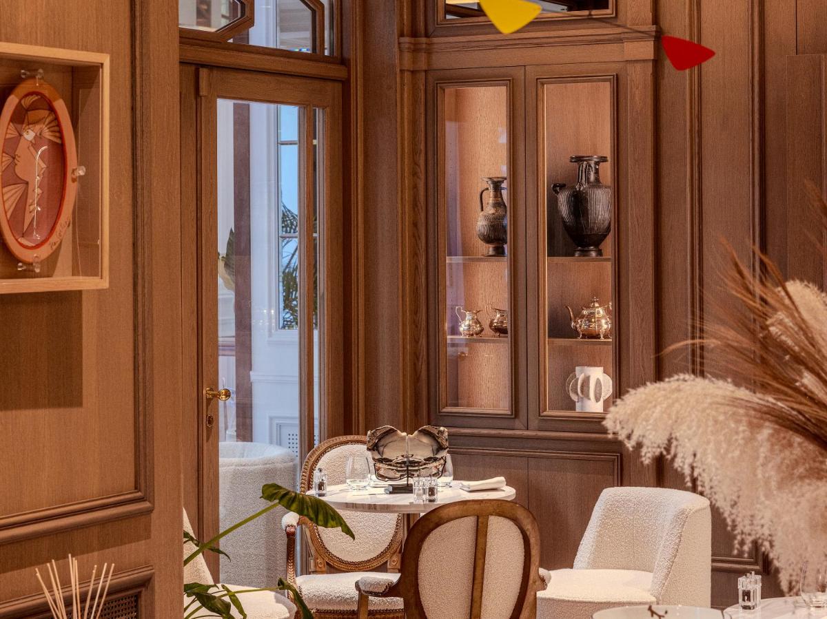 The Dolli at Acropolis, A Hotel to Live