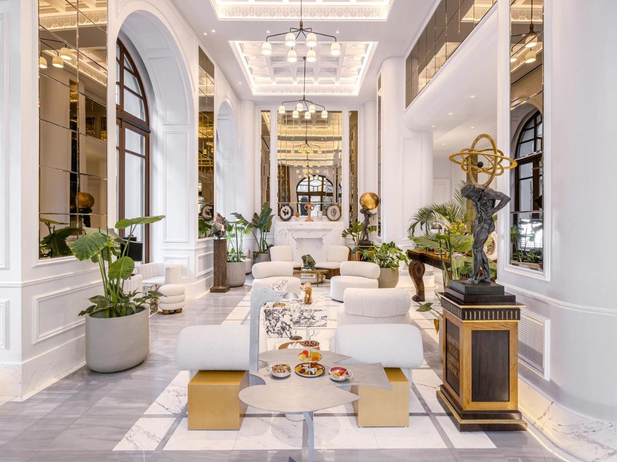 The Dolli at Acropolis, A Hotel to Live