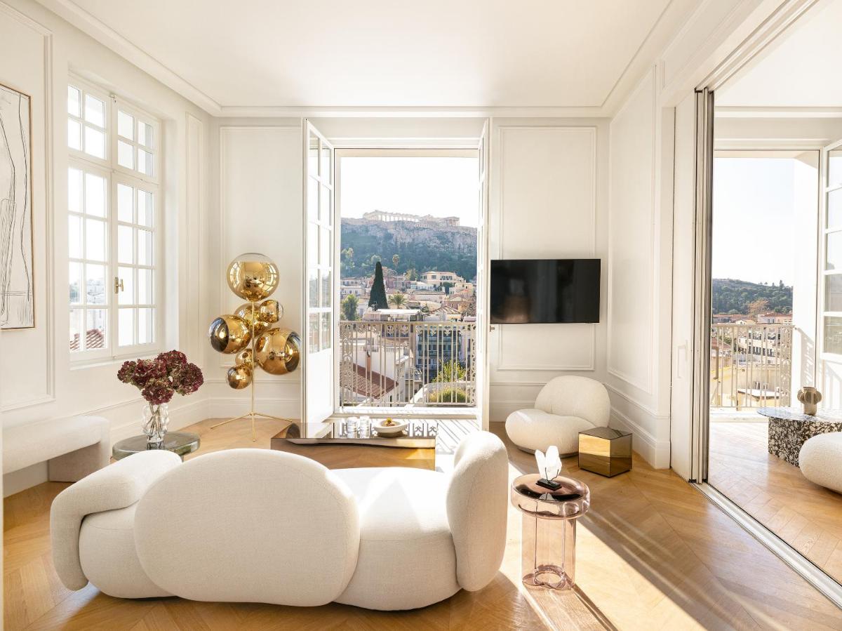 The Dolli at Acropolis, A Hotel to Live