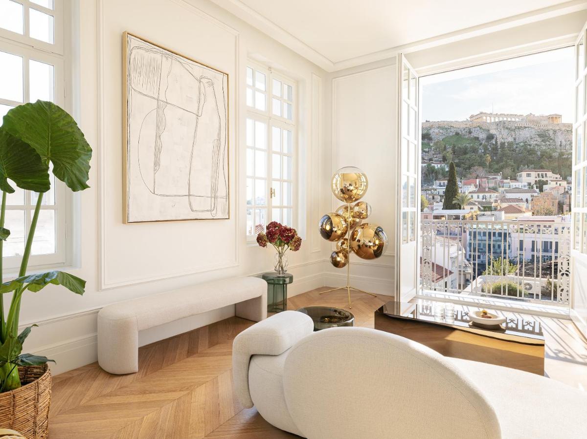 The Dolli at Acropolis, A Hotel to Live