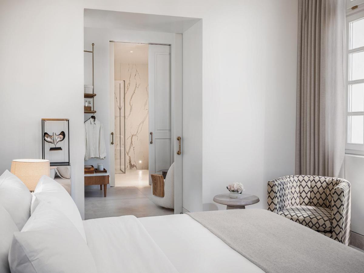 The Dolli at Acropolis, A Hotel to Live