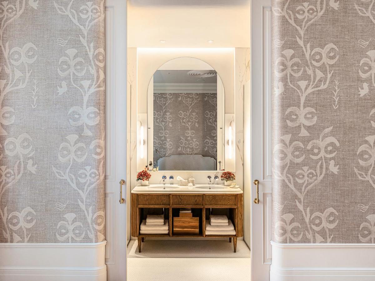 The Dolli at Acropolis, A Hotel to Live