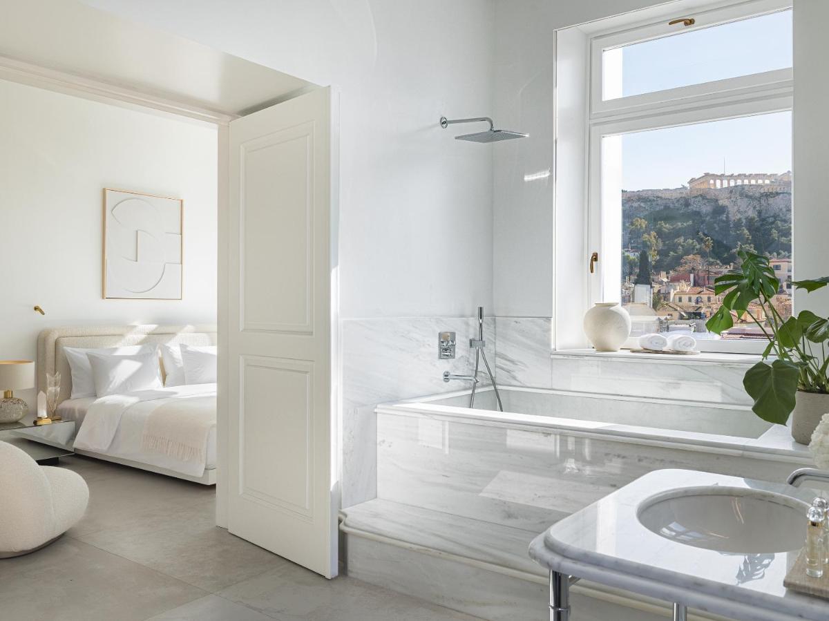 The Dolli at Acropolis, A Hotel to Live