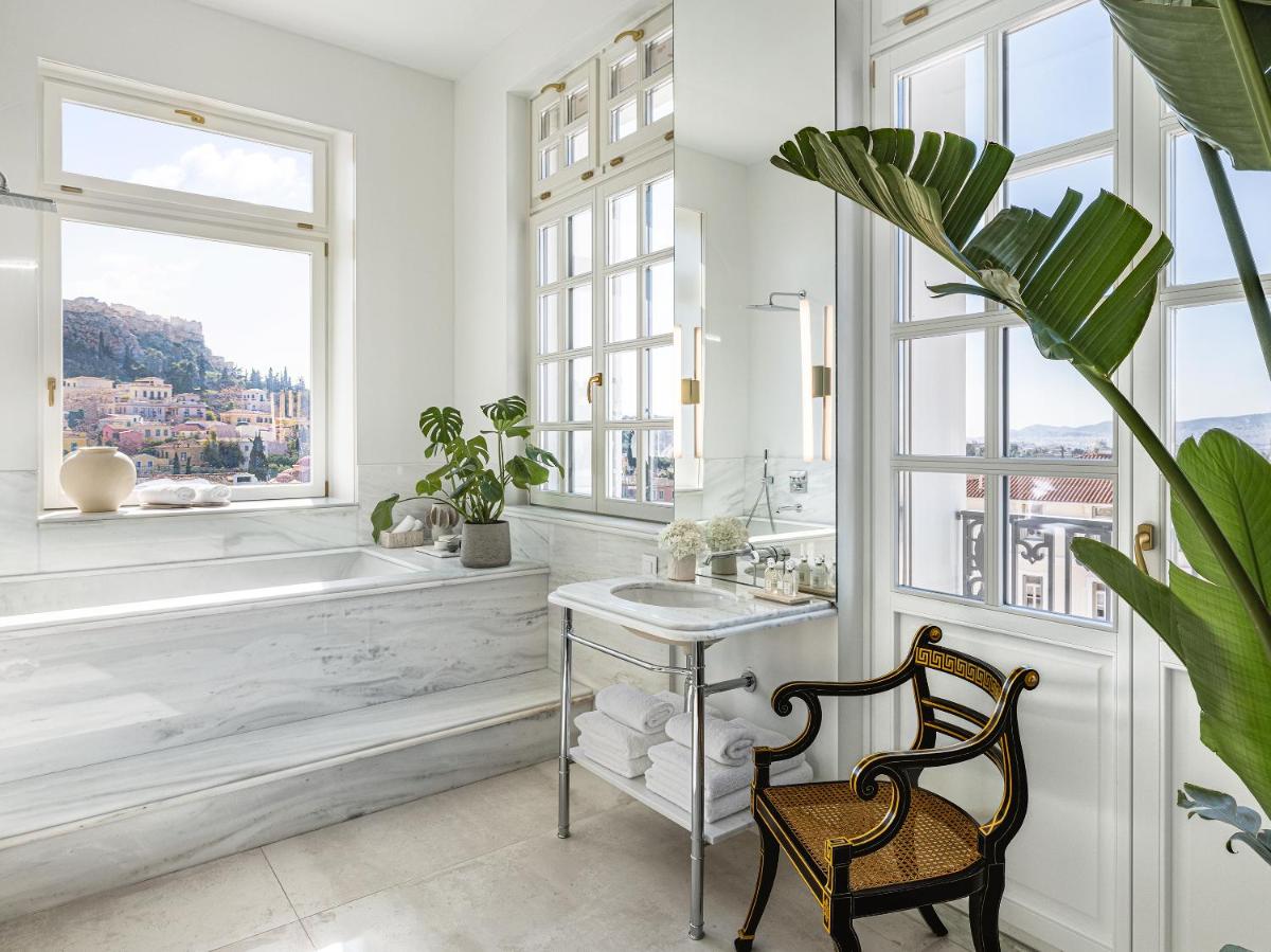 The Dolli at Acropolis, A Hotel to Live