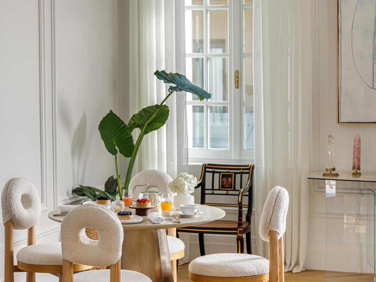 The Dolli at Acropolis, A Hotel to Live