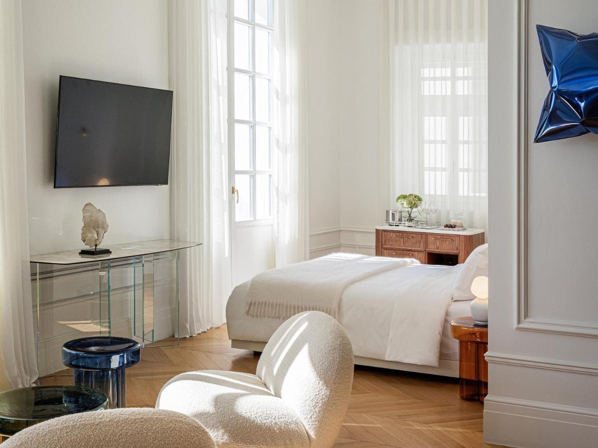 The Dolli at Acropolis, A Hotel to Live