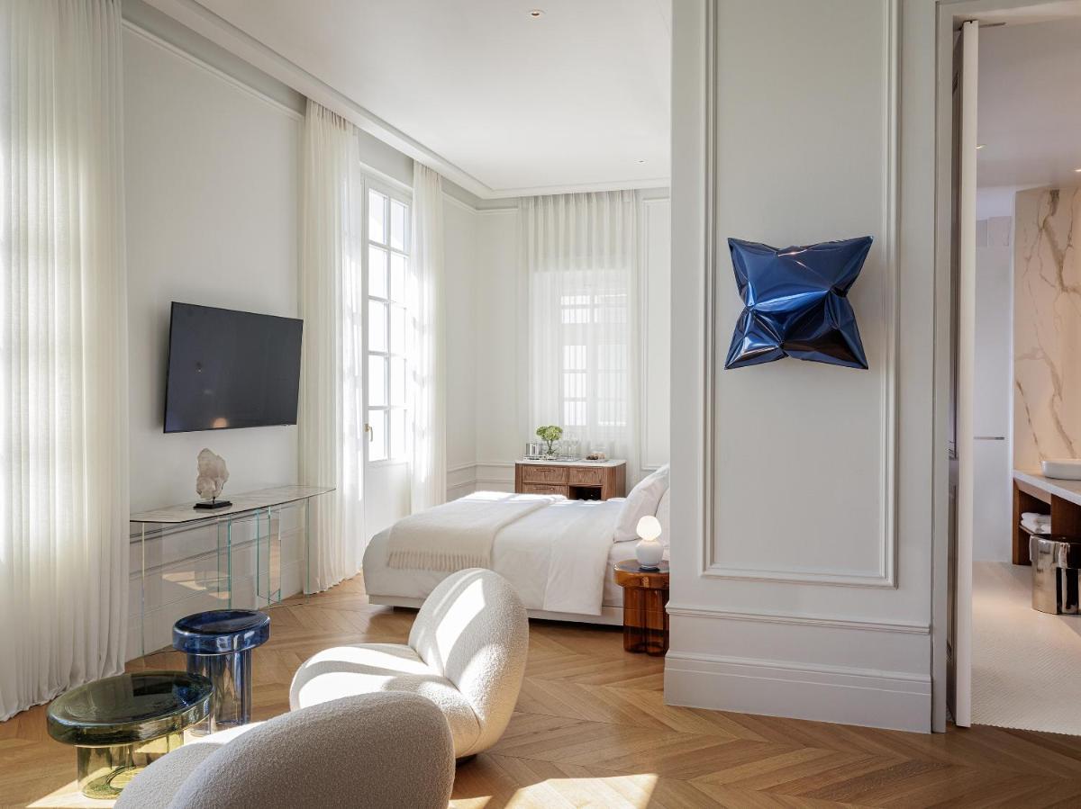 The Dolli at Acropolis, A Hotel to Live