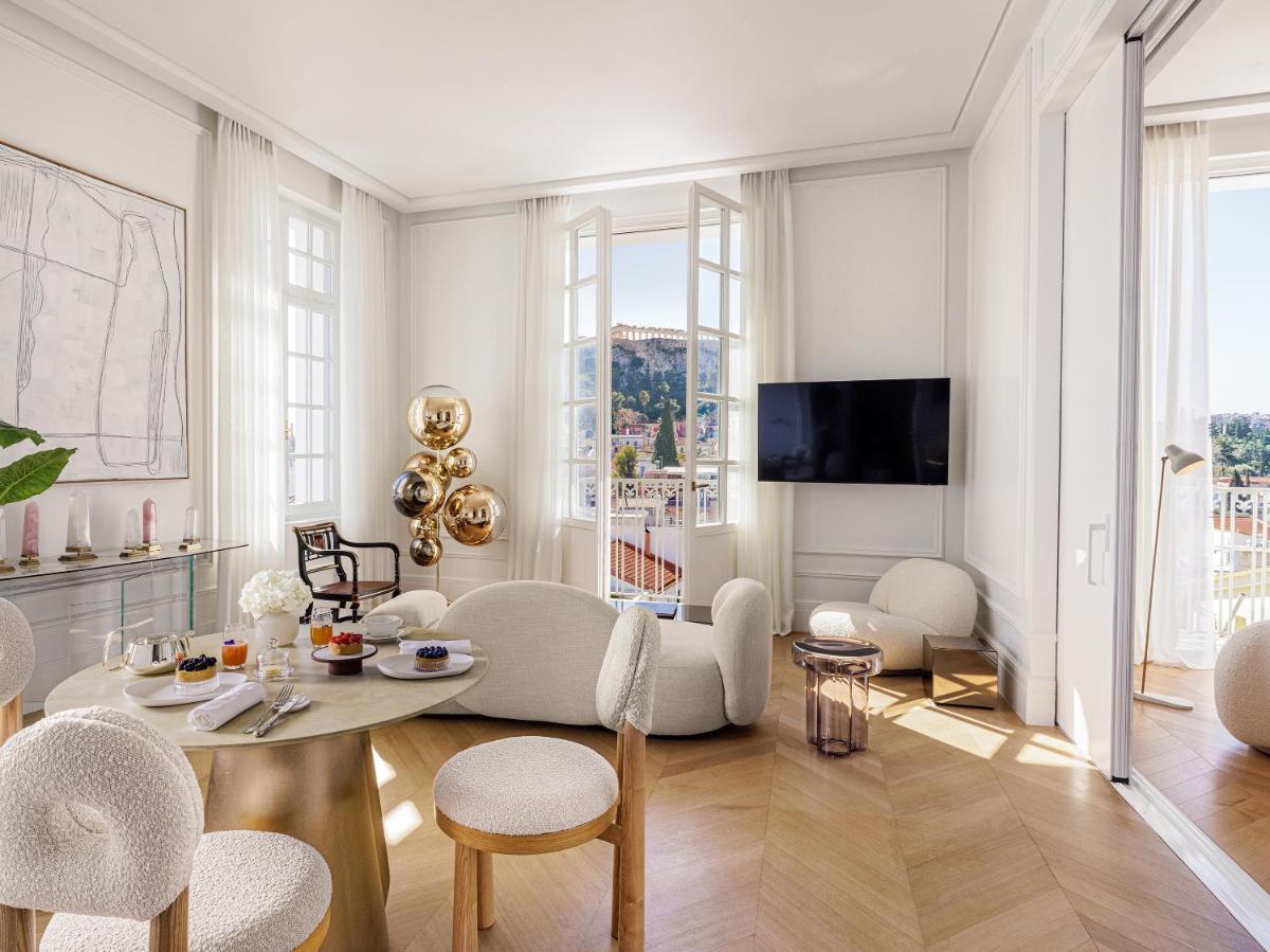 The Dolli at Acropolis, A Hotel to Live