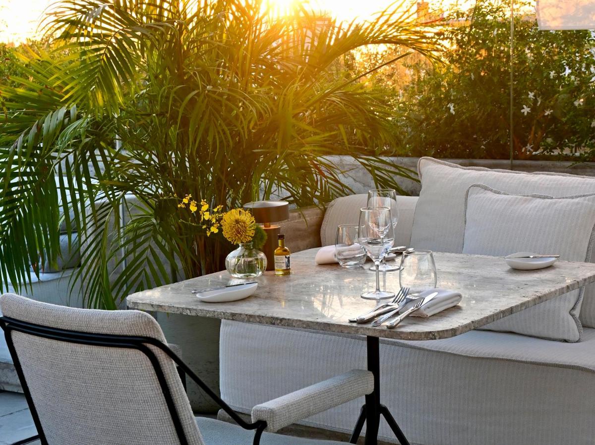 The Dolli at Acropolis, A Hotel to Live