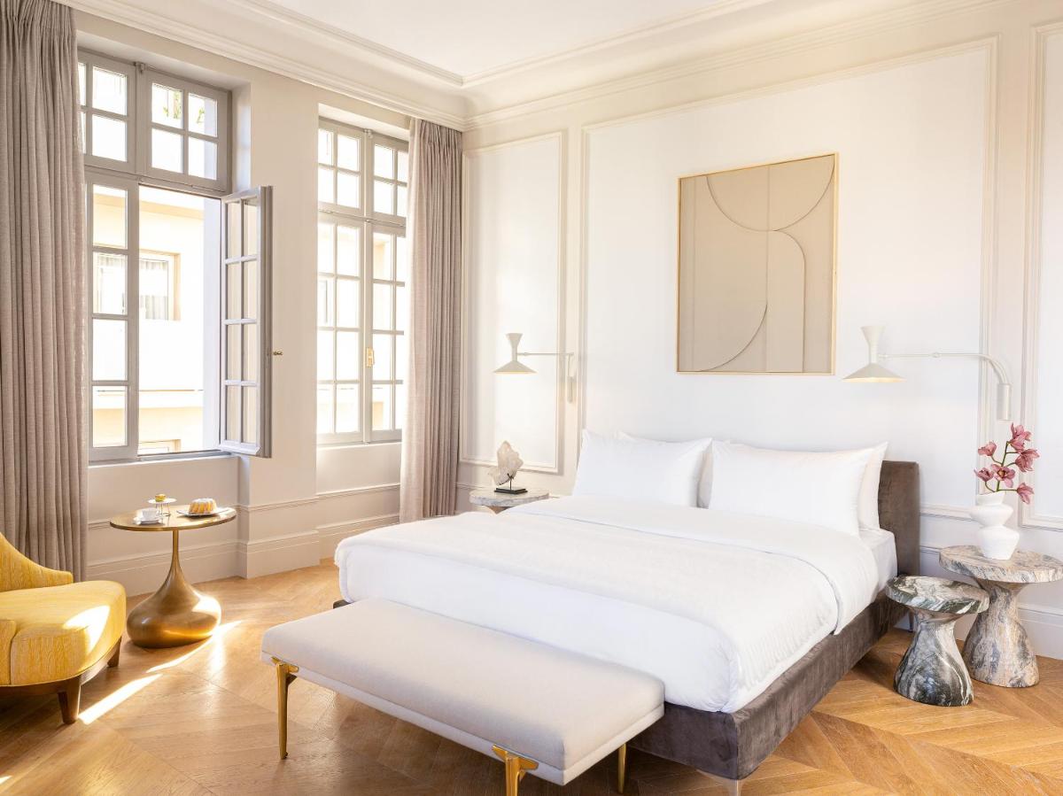 THE DOLLI at Acropolis, A Hotel to Live