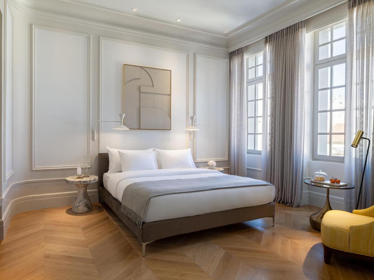 THE DOLLI at Acropolis, A Hotel to Live