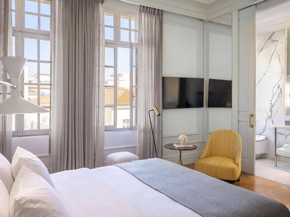 THE DOLLI at Acropolis, A Hotel to Live