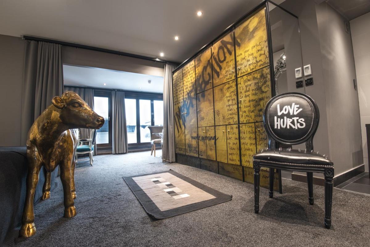 The Exhibitionist Hotel