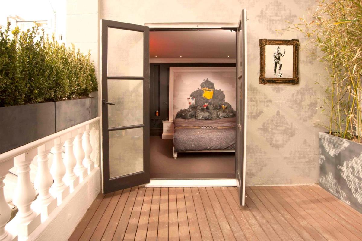 The Exhibitionist Hotel