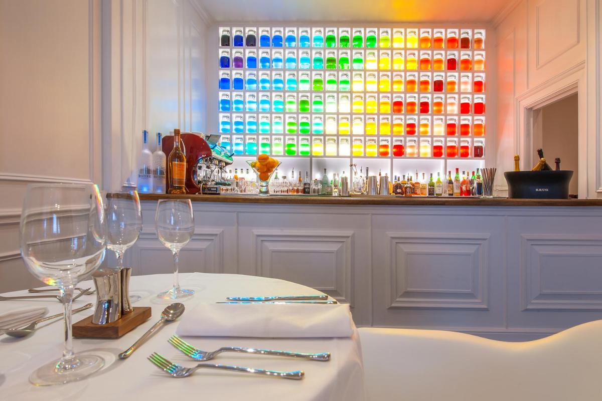 The Exhibitionist Hotel