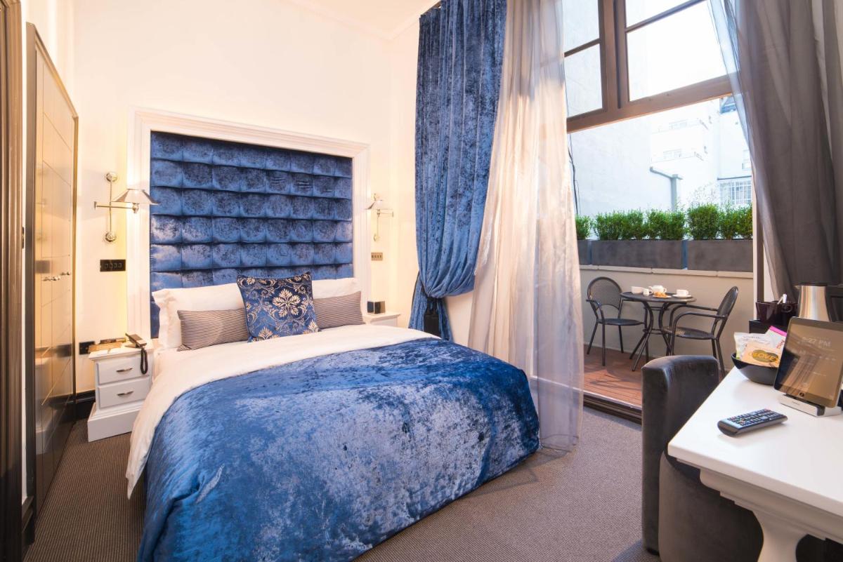 The Exhibitionist Hotel