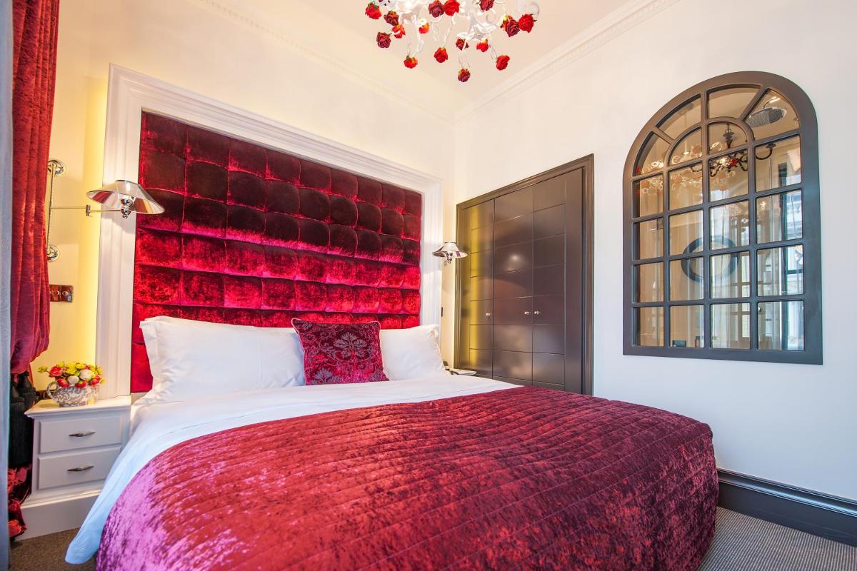 The Exhibitionist Hotel