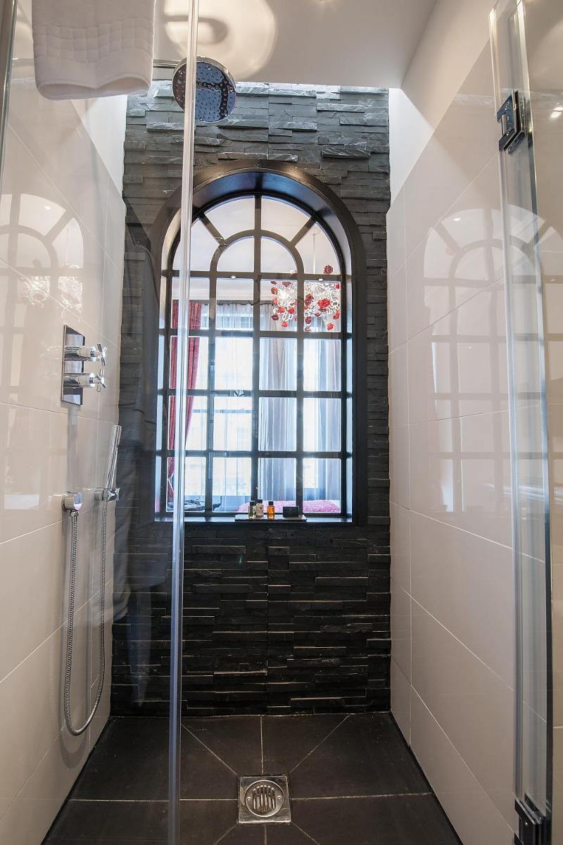 The Exhibitionist Hotel