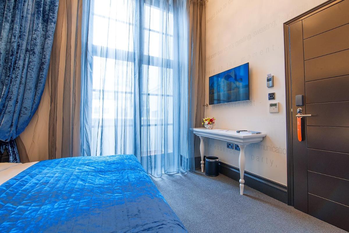 The Exhibitionist Hotel