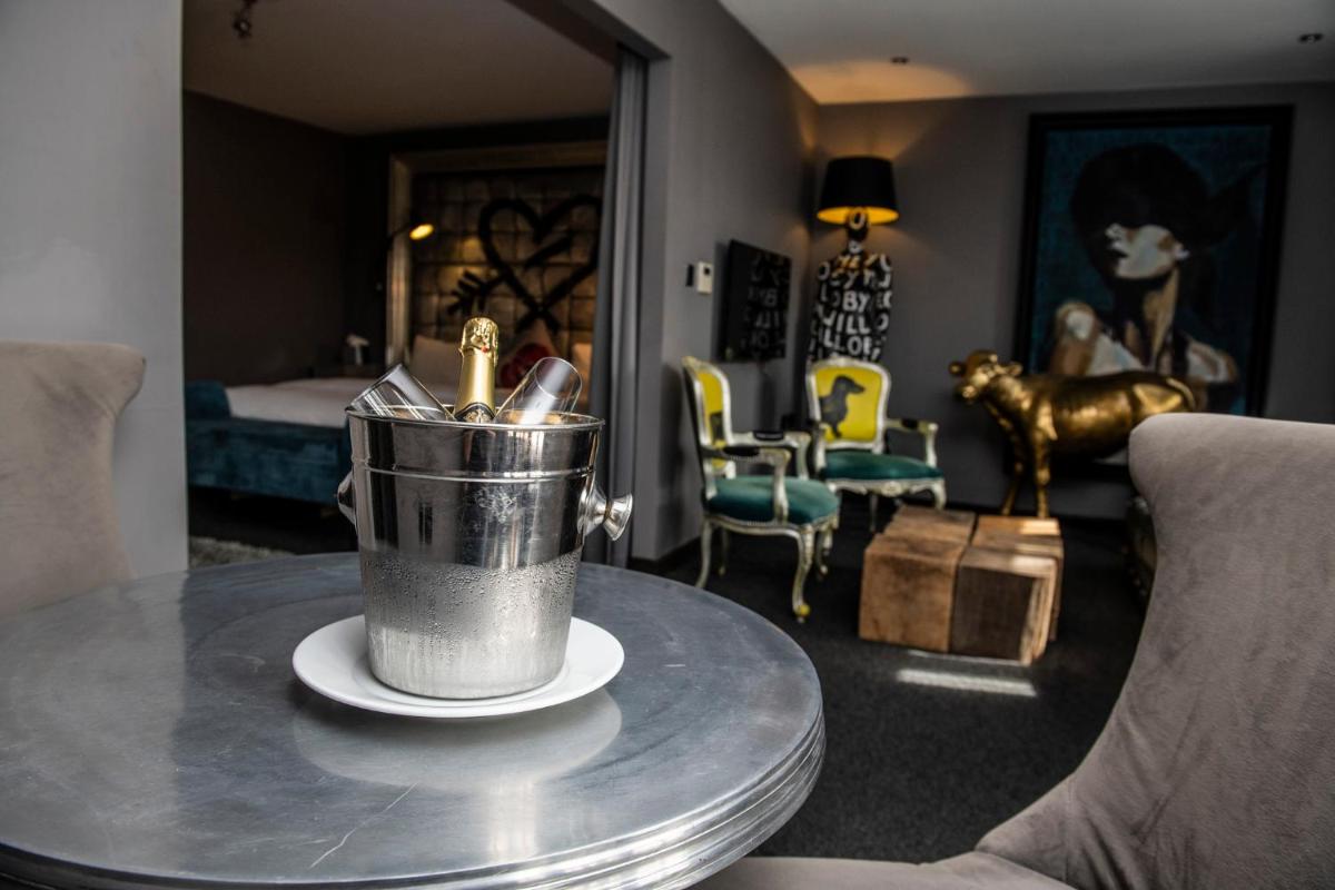 The Exhibitionist Hotel