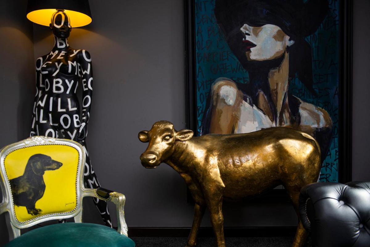 The Exhibitionist Hotel