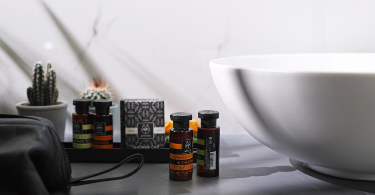 The Gem Society Hotel