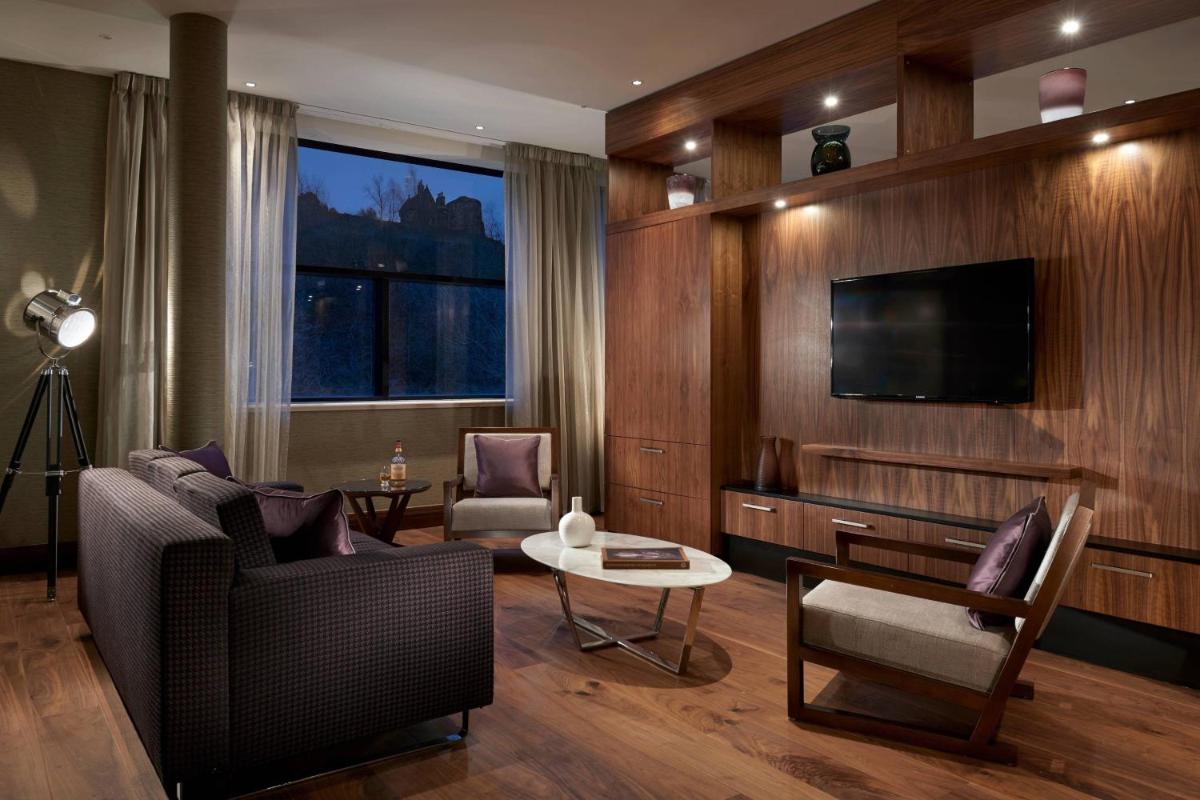 The Glasshouse, Autograph Collection