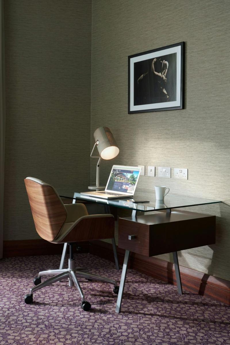 The Glasshouse, Autograph Collection