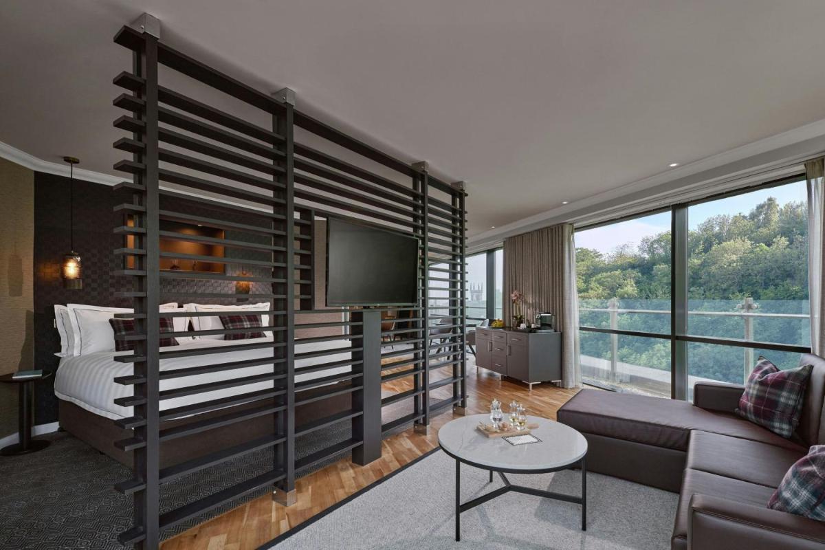 The Glasshouse, Autograph Collection