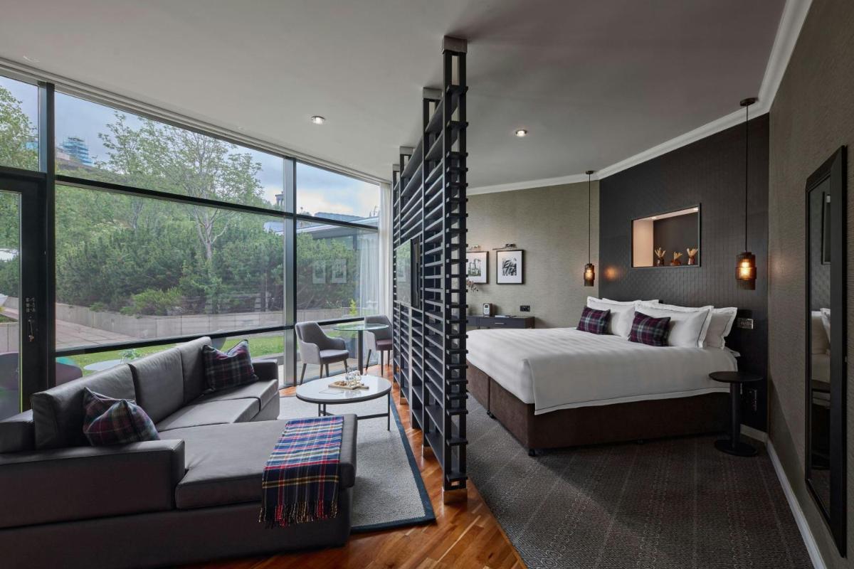 The Glasshouse, Autograph Collection