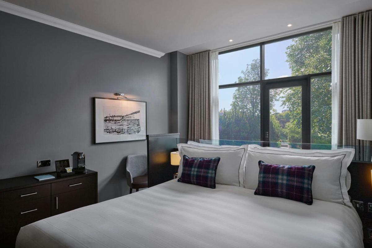 The Glasshouse, Autograph Collection