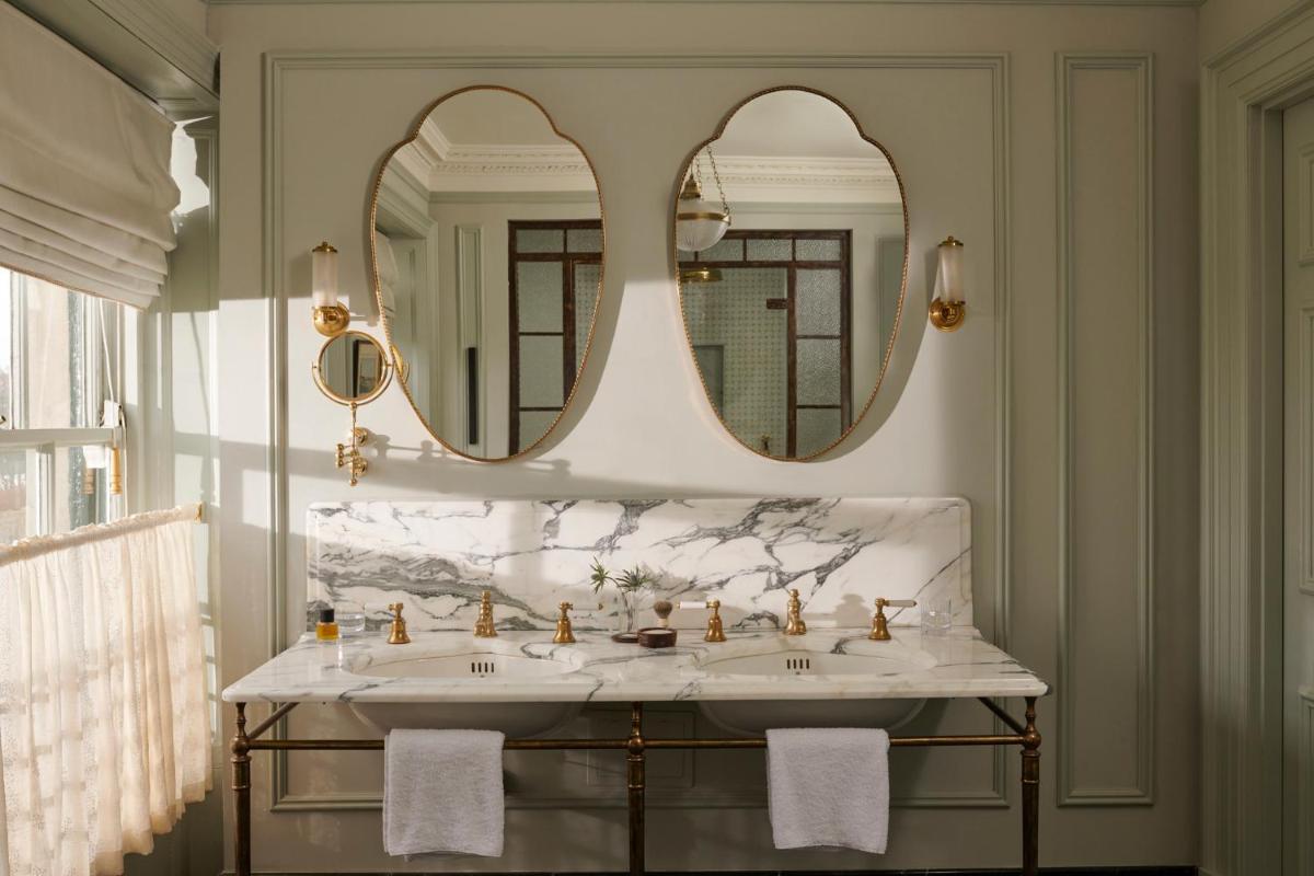 The Gleneagles Hotel