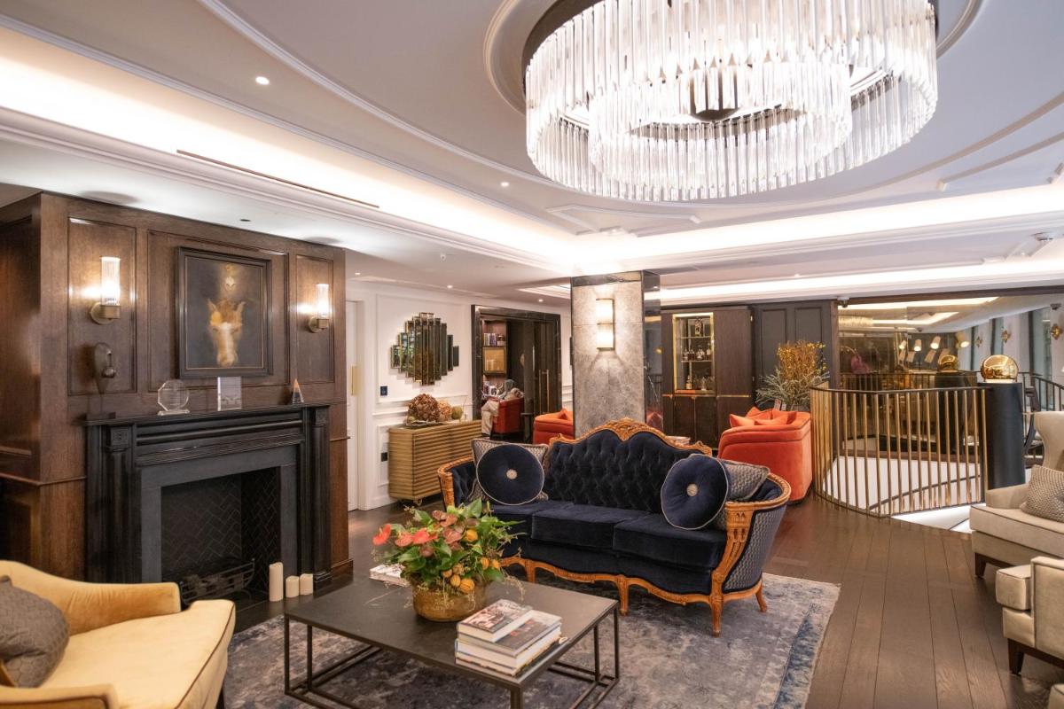 The Guardsman Hotel
