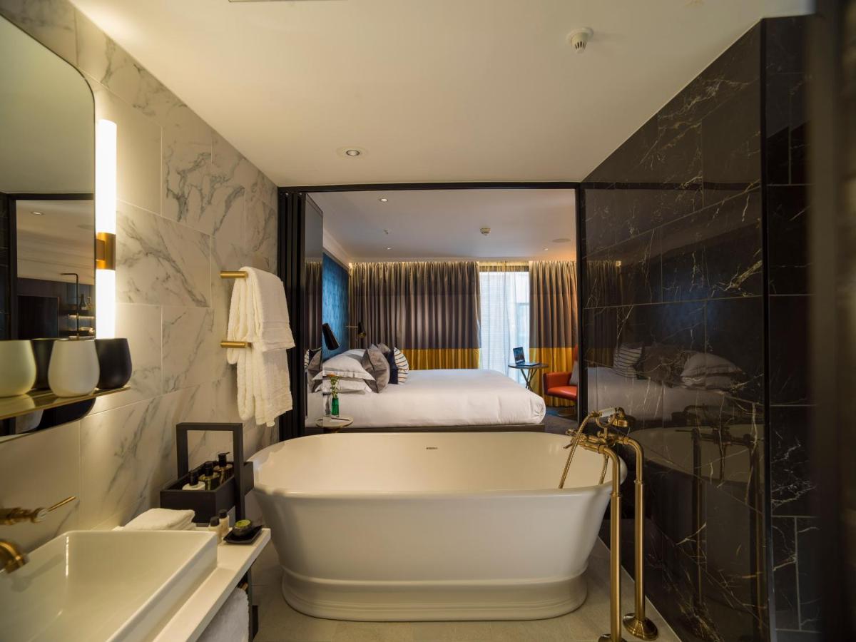 The Guardsman Hotel