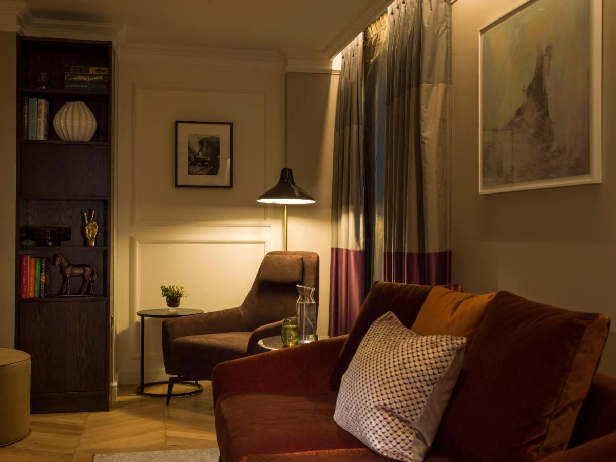 The Guardsman Hotel