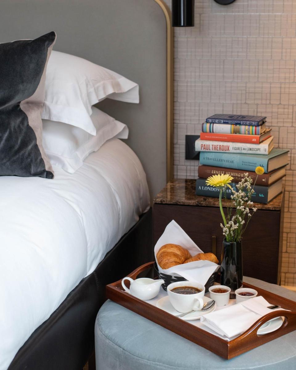 The Guardsman Hotel
