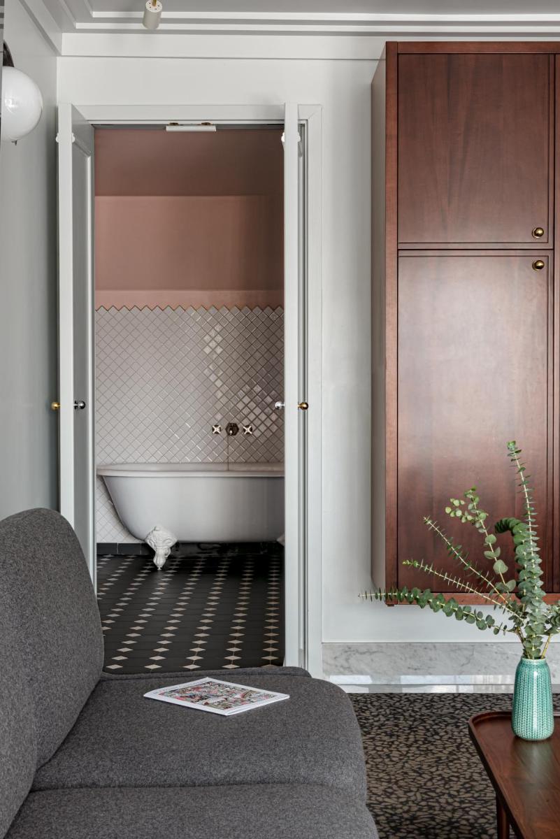 Henrietta Experimental