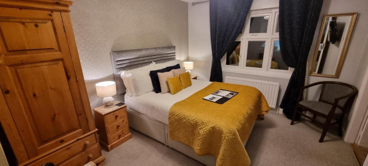 The Howbeck & The Retreat Central location, incl off-site Health Club and parking EV point available, GREAT DEALS ON