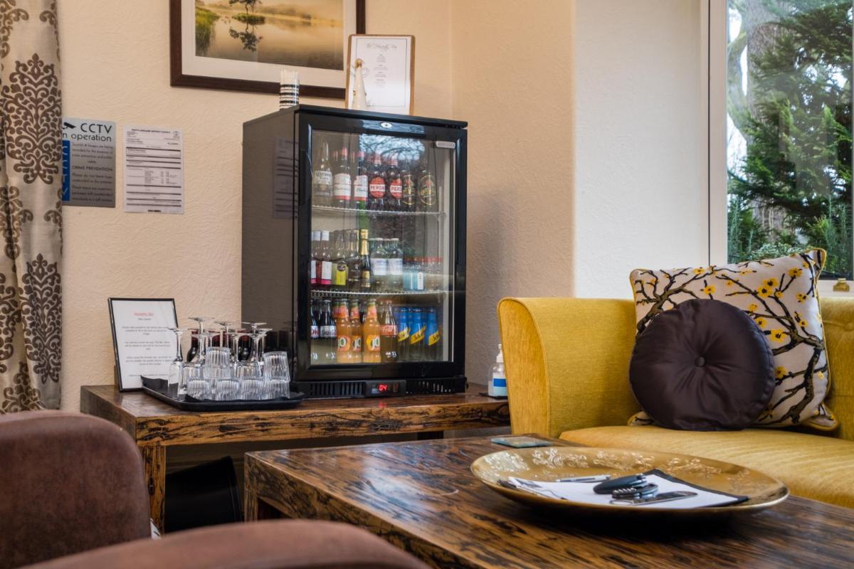 The Howbeck & The Retreat Central location, incl off-site Health Club and parking EV point available, GREAT DEALS ON