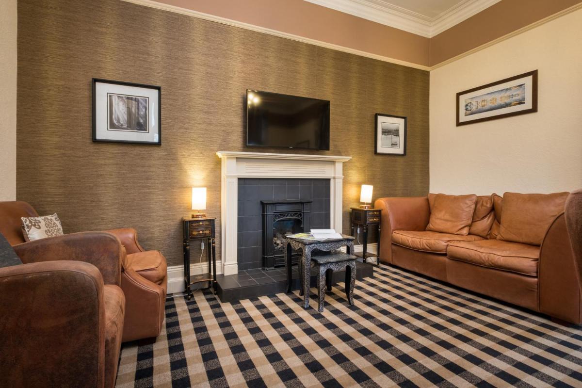 The Howbeck & The Retreat Central location, incl off-site Health Club and parking EV point available, GREAT DEALS ON