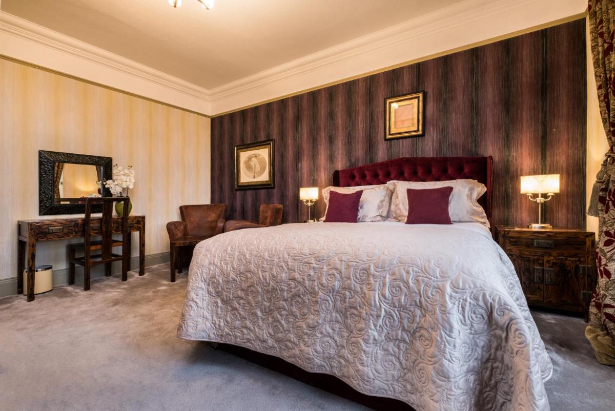 The Howbeck & The Retreat Central location, incl off-site Health Club and parking EV point available, GREAT DEALS ON