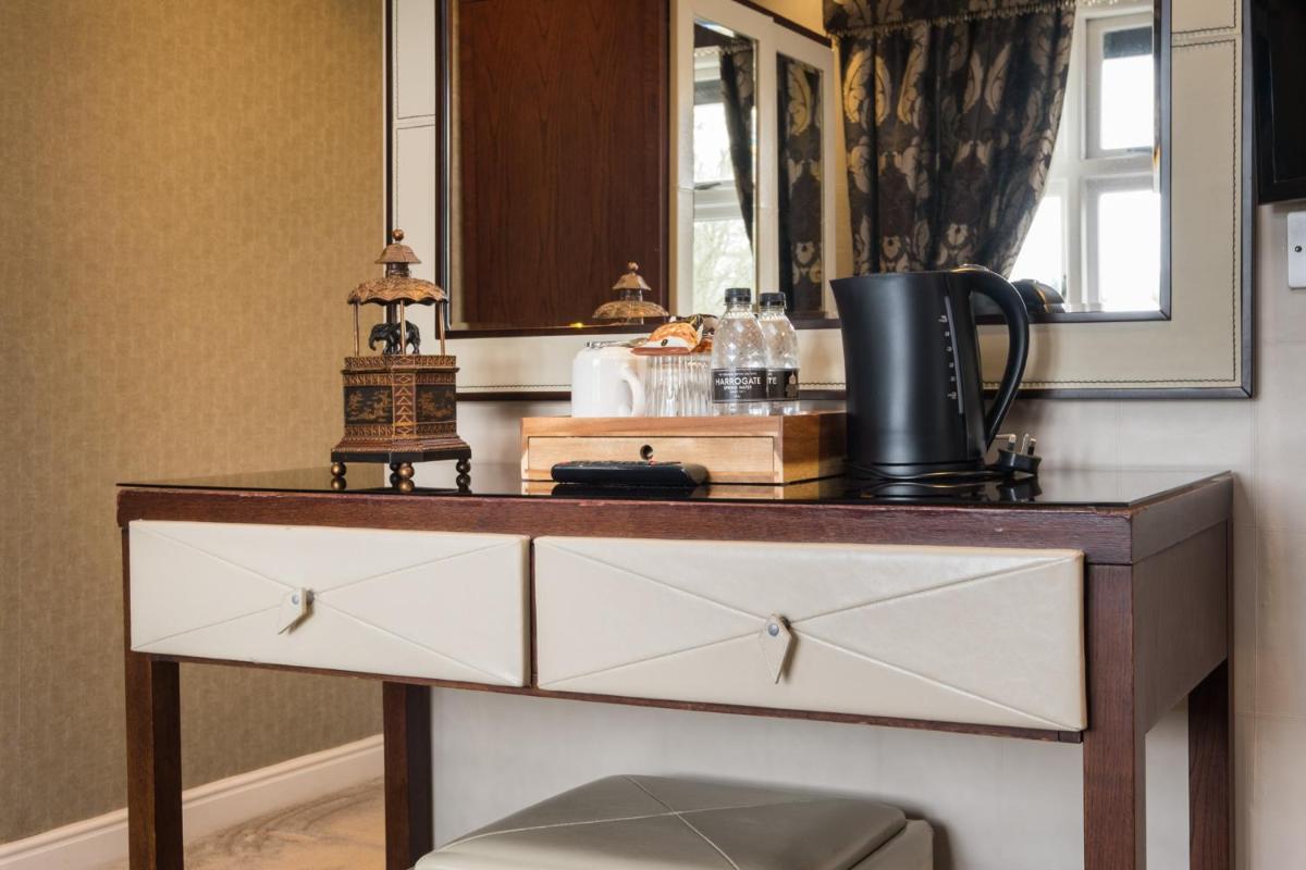 The Howbeck & The Retreat 5min to Lake, Restaurants & to the free Hydro Wellness Club