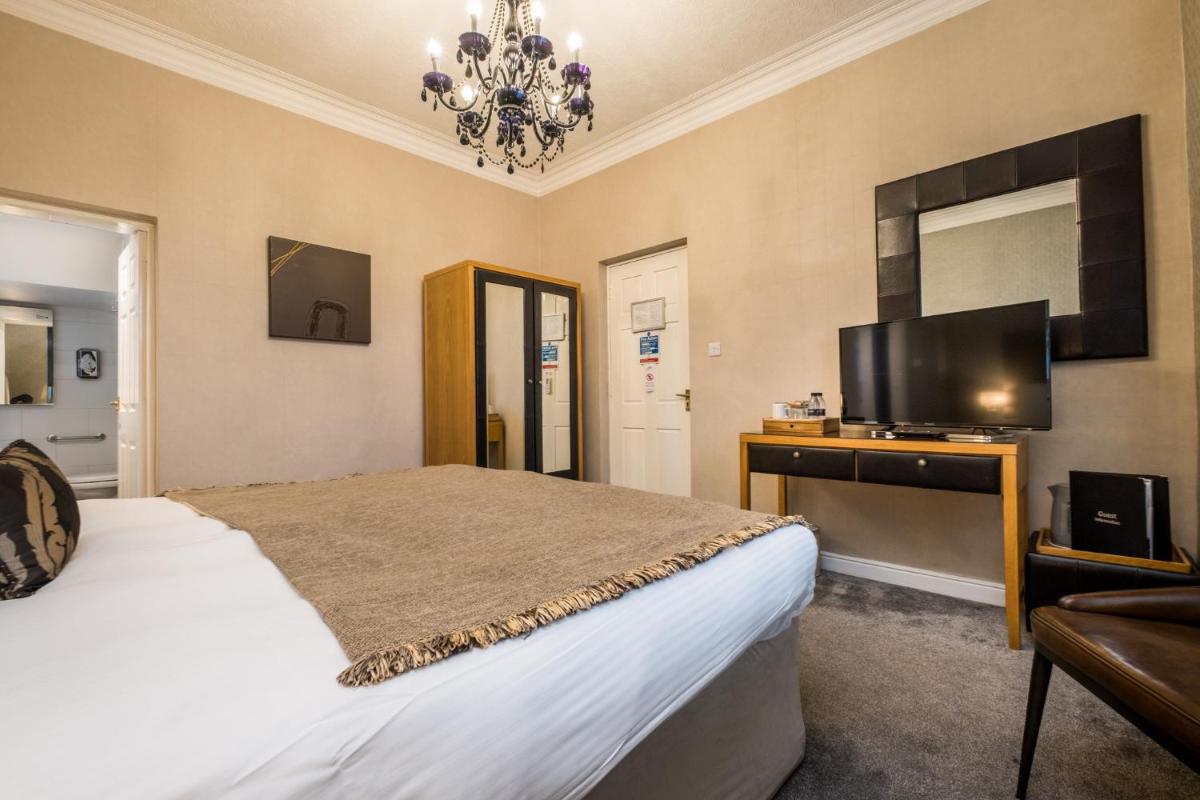 The Howbeck & The Retreat 5min to Lake, Restaurants & to the free Hydro Wellness Club