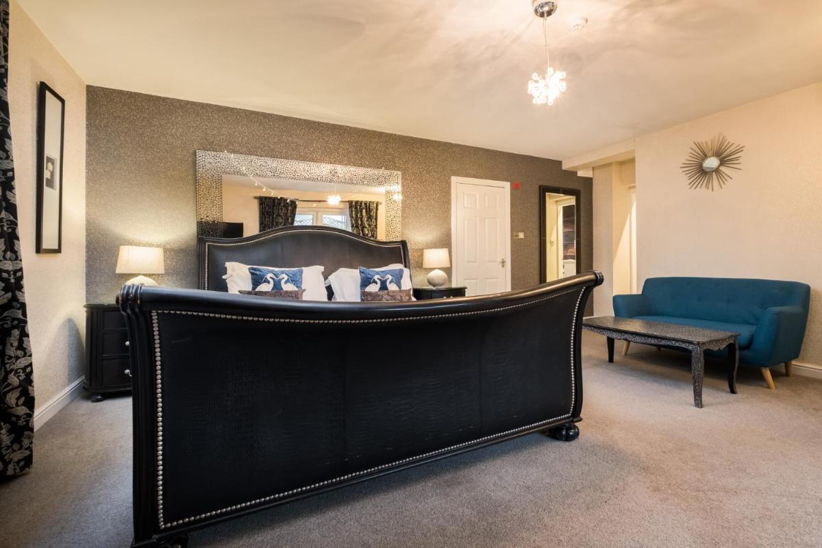 The Howbeck & The Retreat 5min to Lake, Restaurants & to the free Hydro Wellness Club