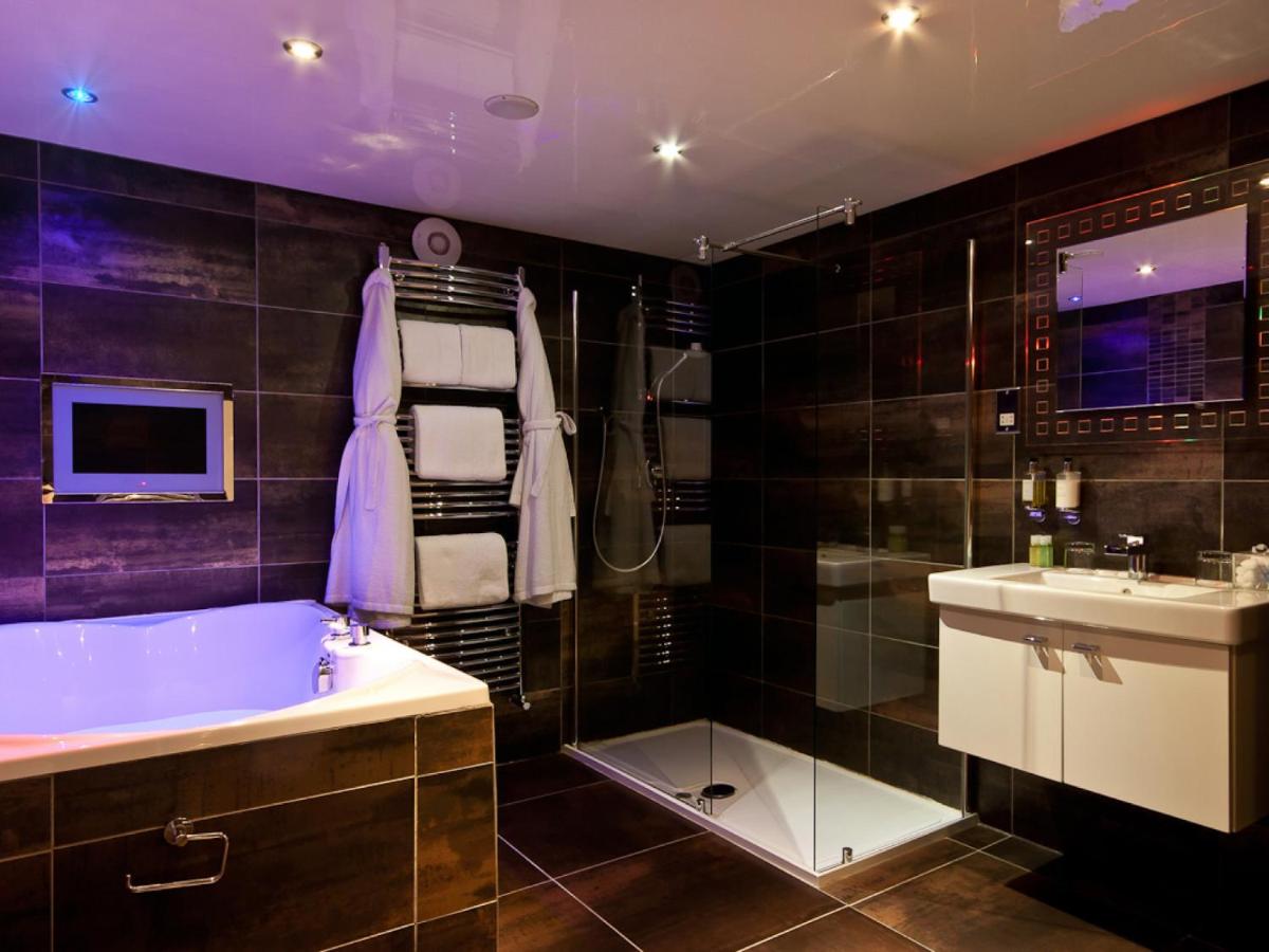 The Howbeck & The Retreat 5min to Lake, Restaurants & to the free Hydro Wellness Club