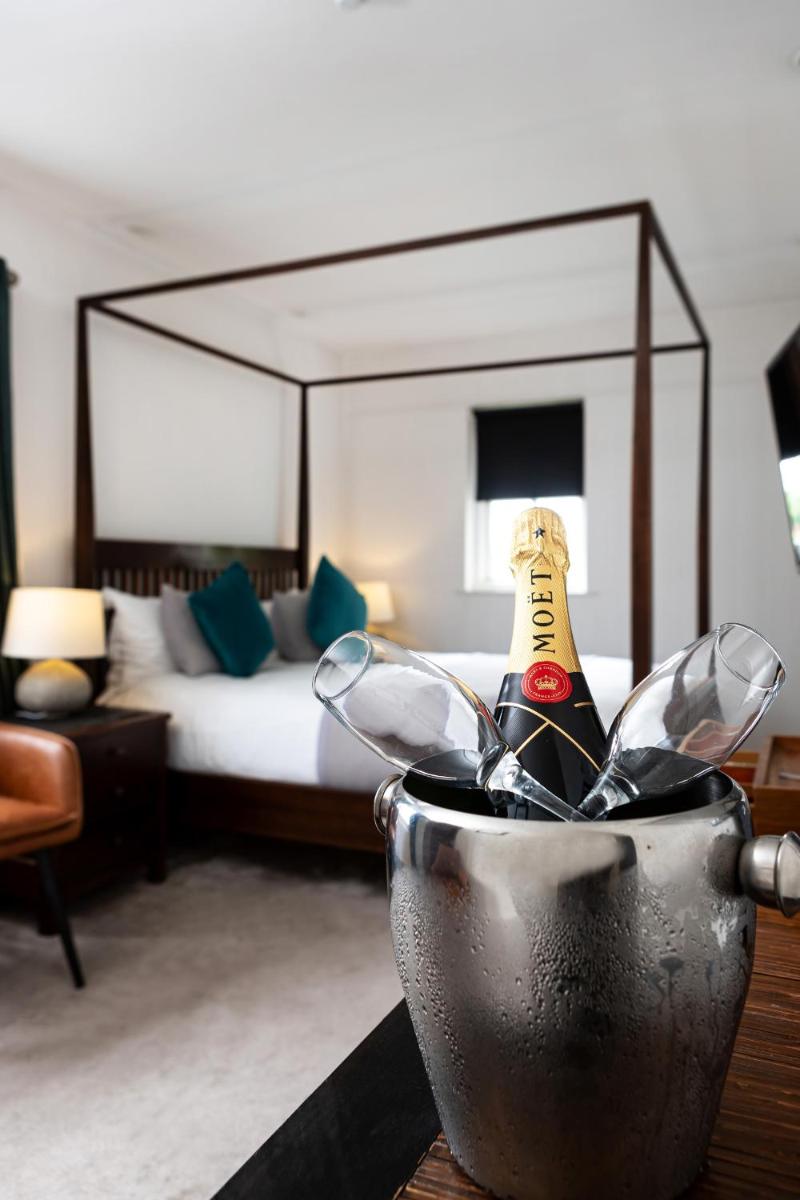 The Howbeck & The Retreat 5min to Lake, Restaurants & to the free Hydro Wellness Club